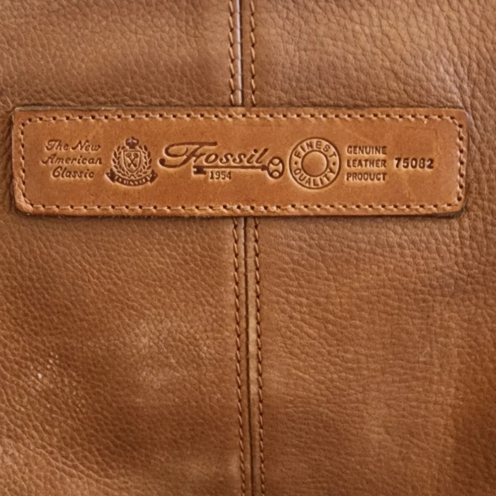 Fossil stylish brown